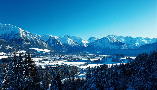 Dach-Fachbetriebe in Oberstdorf: Stadtansicht – Foto: Wikimedia-Autor Dach-Fachbetriebe in Oberstdorf: Stadtansicht