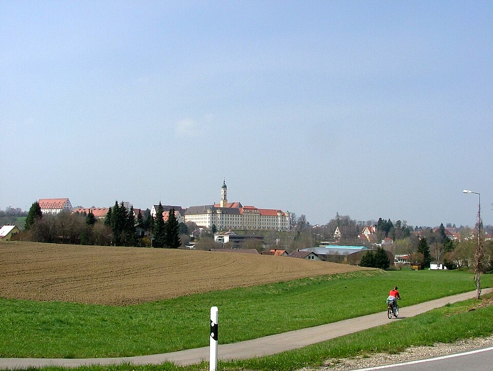 Dach-Fachbetriebe in Ochsenhausen: Stadtansicht – Foto: Richard Mayer Dach-Fachbetriebe in Ochsenhausen: Stadtansicht