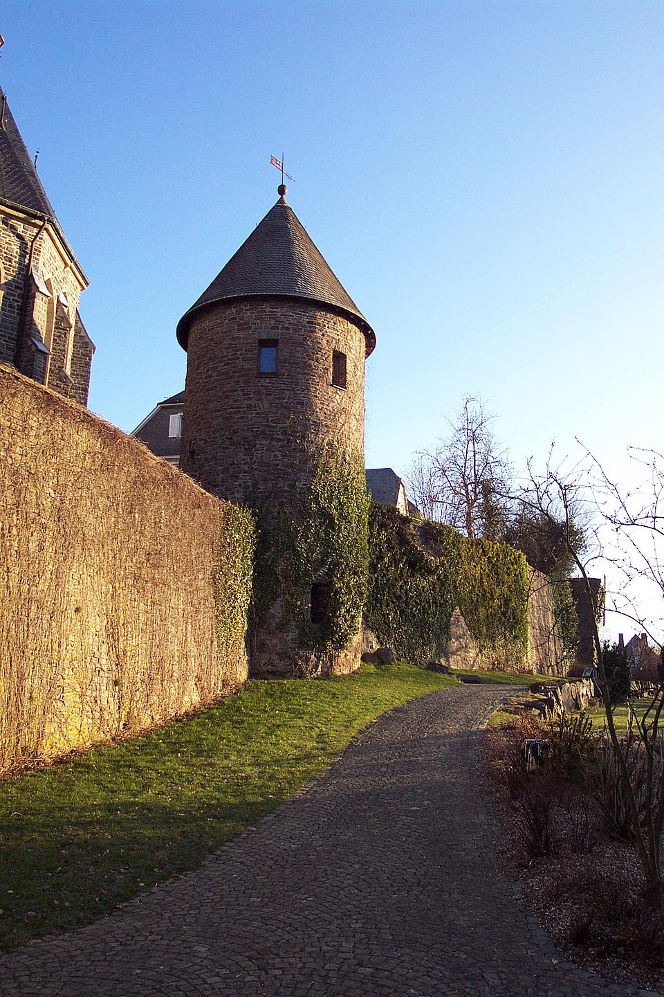 Dach-Fachbetriebe in Olpe: Stadtansicht – Foto: Donald Townsed Dach-Fachbetriebe in Olpe: Stadtansicht