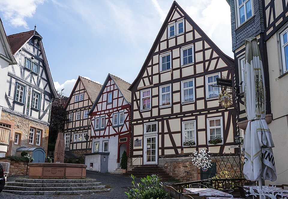 Dach-Fachbetriebe in Ortenberg: Stadtansicht – Foto: Bytfisch Dach-Fachbetriebe in Ortenberg: Stadtansicht