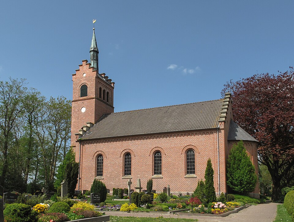 Dach-Fachbetriebe in Ostrhauderfehn: Potshausen, Sankt Martinkirche