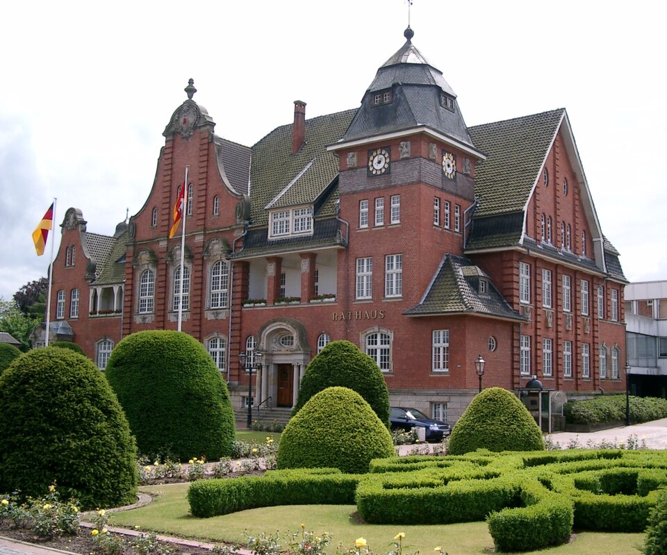 Dach-Fachbetriebe in Papenburg: Rathaus