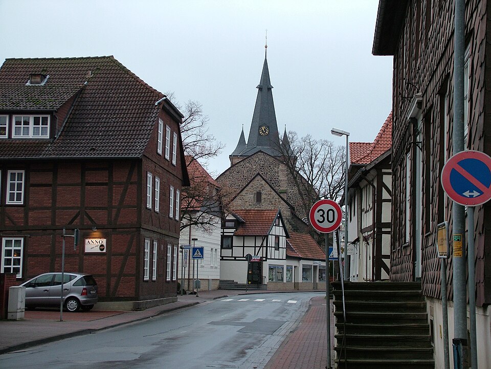 Dach-Fachbetriebe in Pattensen: Dammstrasse