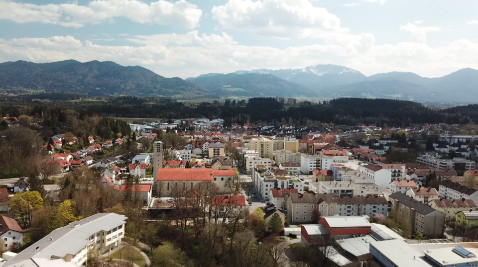Dach-Fachbetriebe in Penzberg: Stadtansicht – Foto: Dragemi Dach-Fachbetriebe in Penzberg: Stadtansicht