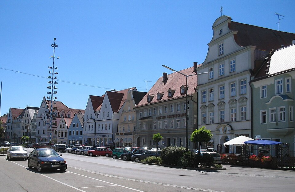 Dach-Fachbetriebe in Pfaffenhofen an der Ilm: Stadtansicht – Foto: by Eppasandas Dach-Fachbetriebe in Pfaffenhofen an der Ilm: Stadtansicht