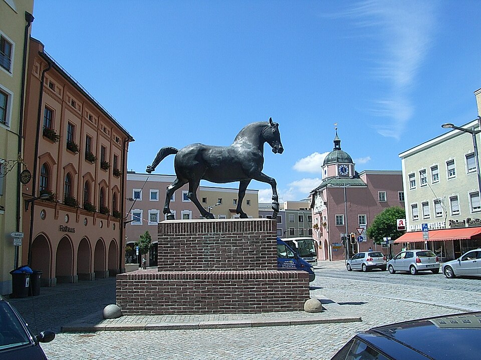 Dach-Fachbetriebe in Pfarrkirchen: Stadtansicht – Foto: Konrad Lackerbeck Dach-Fachbetriebe in Pfarrkirchen: Stadtansicht