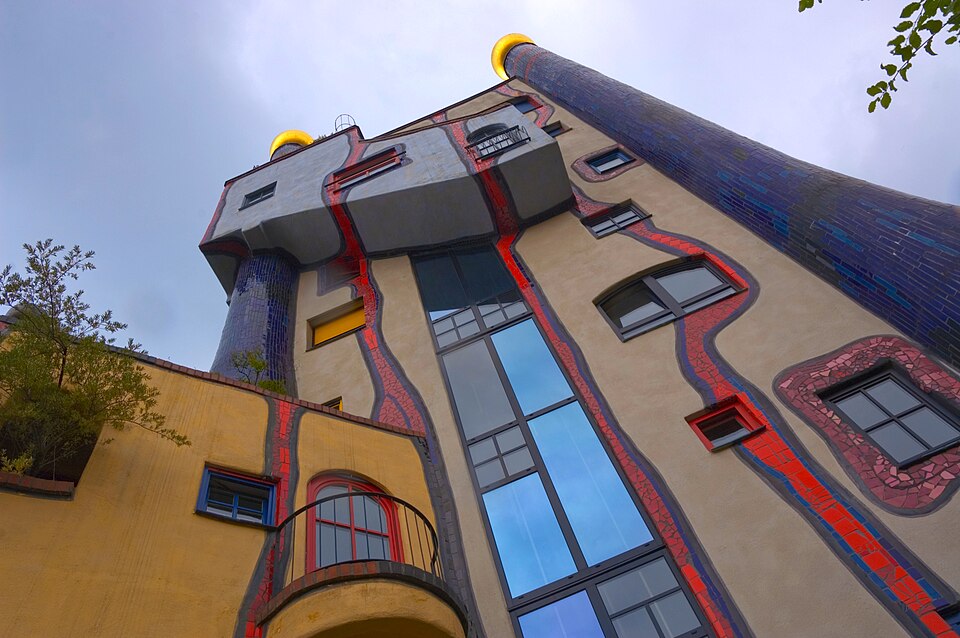 Dach-Fachbetriebe in Plochingen: Hundertwasserhaus