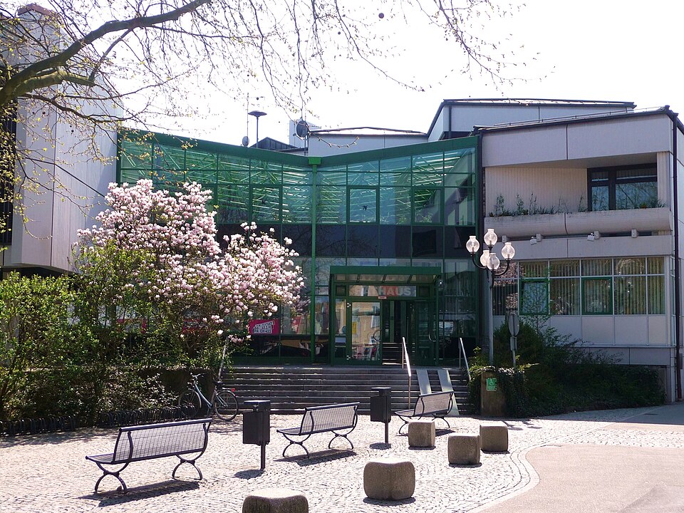 Dach-Fachbetriebe in Pocking: Rathaus