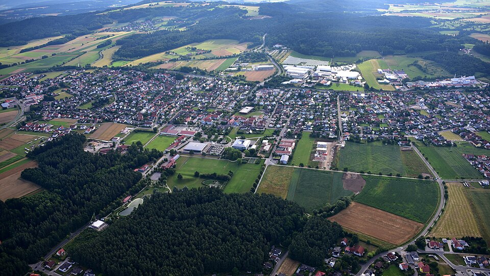 Dach-Fachbetriebe in Postbauer-Heng: Stadtansicht – Foto: Wolkenkratzer Dach-Fachbetriebe in Postbauer-Heng: Stadtansicht