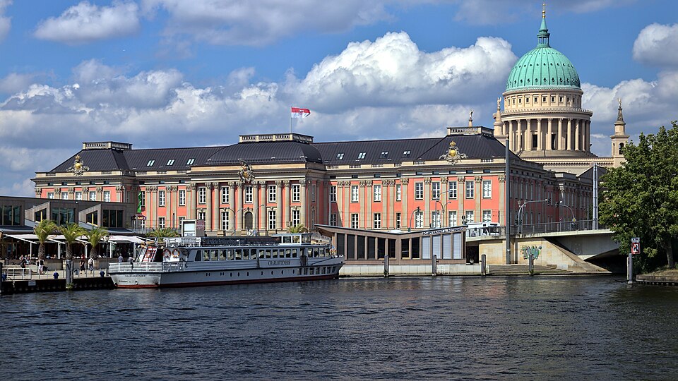 Dach-Fachbetriebe in Potsdam: DE, Havel, Potsdamer Stadtschloss, Charlottenhof