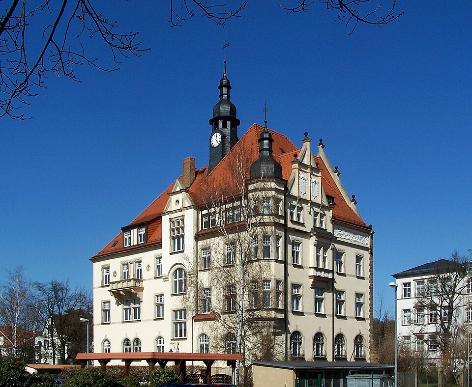 Dach-Fachbetriebe in Radebeul: Rathaus – Foto: X-Weinzar Dach-Fachbetriebe in Radebeul: Rathaus
