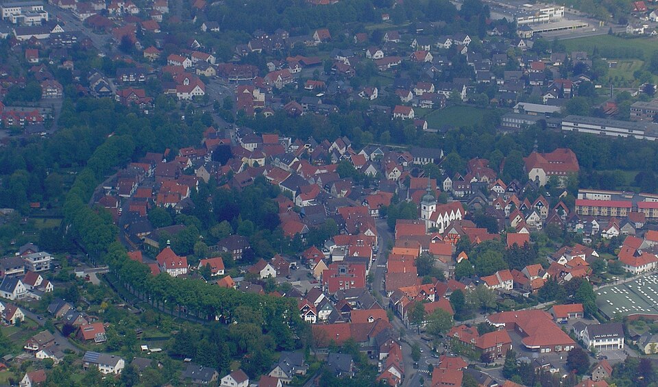Dach-Fachbetriebe in Rietberg: Stadtansicht – Foto: Michael Schickhoff Dach-Fachbetriebe in Rietberg: Stadtansicht