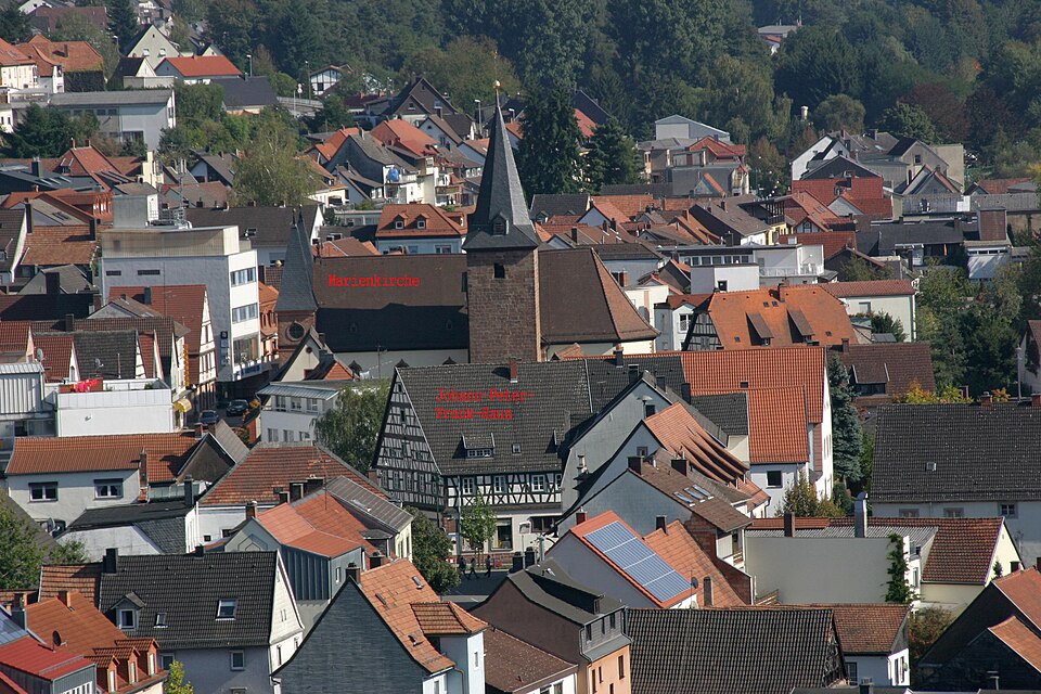 Dach-Fachbetriebe in Rodalben: Stadtansicht – Foto: Gerd Eichmann Dach-Fachbetriebe in Rodalben: Stadtansicht