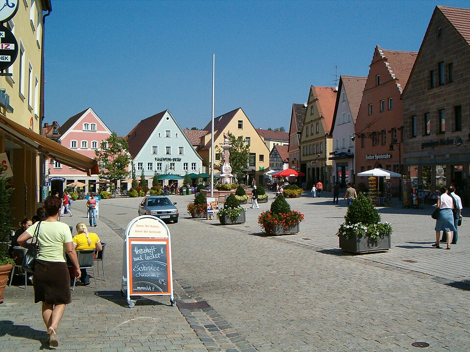 Dach-Fachbetriebe in Roth: Marktplatz