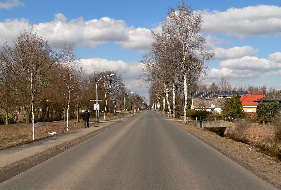 Dach-Fachbetriebe in Sassenburg: Neudorf Platendorf Dorfstrasse