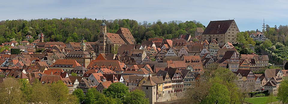 Dach-Fachbetriebe in Schwäbisch Hall: Blick auf die Altstadt – Foto: Jörg Braukmann Dach-Fachbetriebe in Schwäbisch Hall: Blick auf die Altstadt