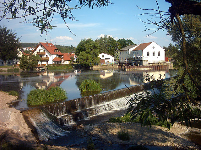 Dach-Fachbetriebe in Schwarzenfeld: Stadtansicht – Foto: Luestling Dach-Fachbetriebe in Schwarzenfeld: Stadtansicht