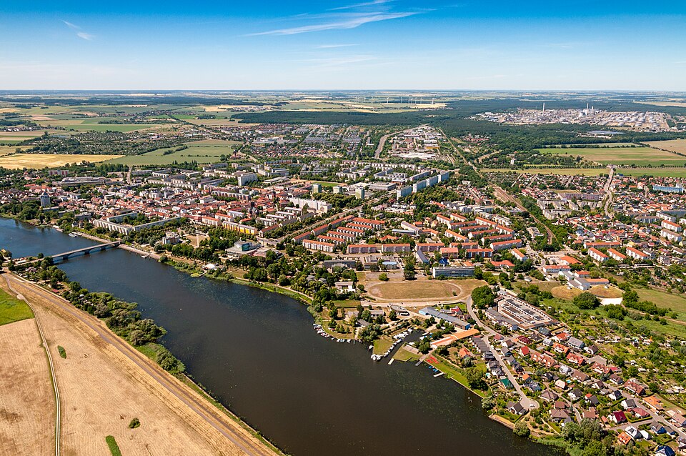 Dach-Fachbetriebe in Schwedt/Oder: Stadtansicht – Foto: Ralf Roletschek Dach-Fachbetriebe in Schwedt/Oder: Stadtansicht