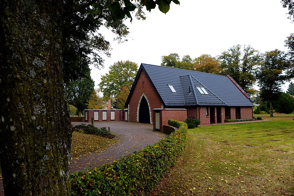Dach-Fachbetriebe in Sittensen: Friedhofskapelle