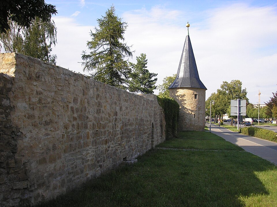 Dach-Fachbetriebe in Sömmerda: Stadtmauer – Foto: Michael Sander Dach-Fachbetriebe in Sömmerda: Stadtmauer
