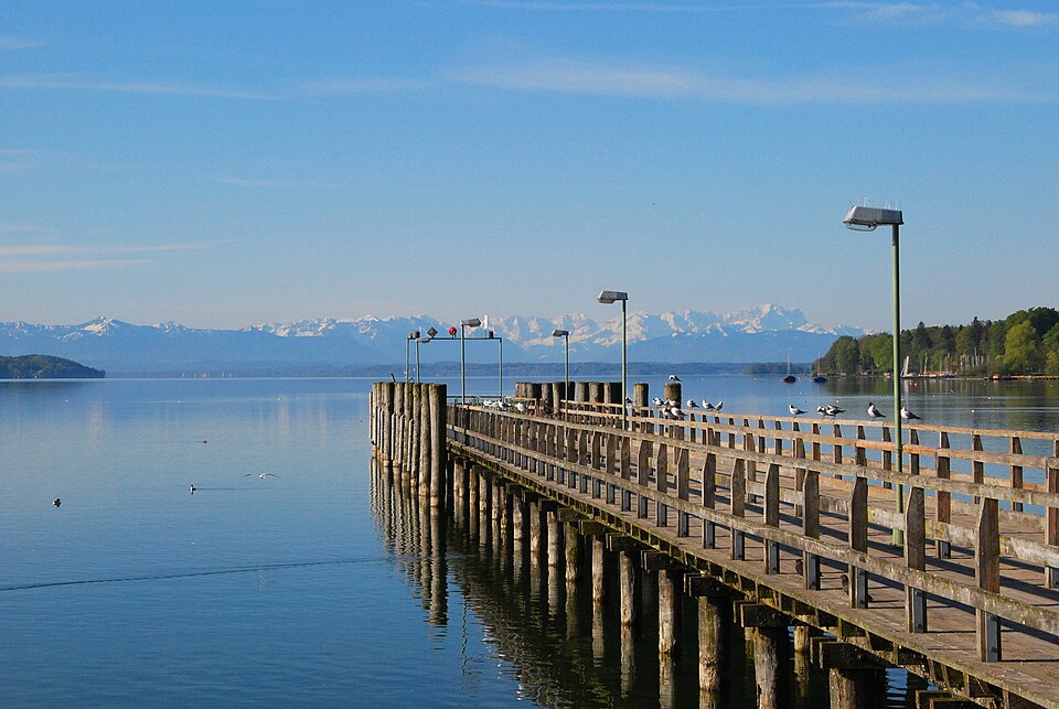 Dach-Fachbetriebe in Starnberg: Stadtansicht – Foto: Boschfoto Dach-Fachbetriebe in Starnberg: Stadtansicht