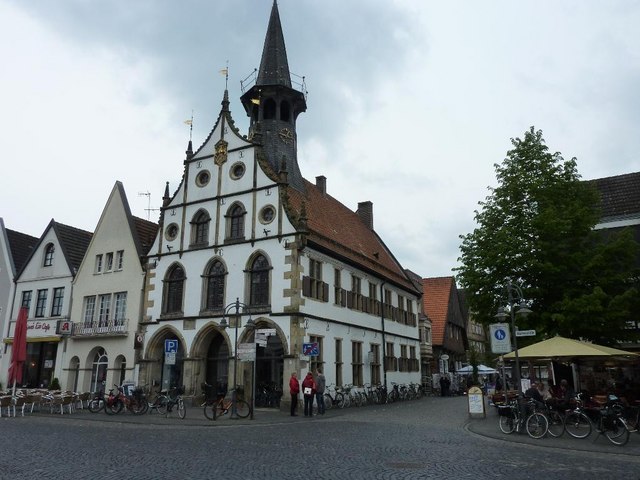 Dach-Fachbetriebe in Steinfurt: Markt. Rathaus