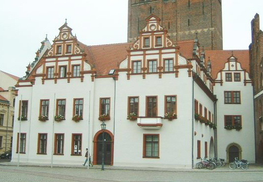 Dach-Fachbetriebe in Stendal: Stadtansicht