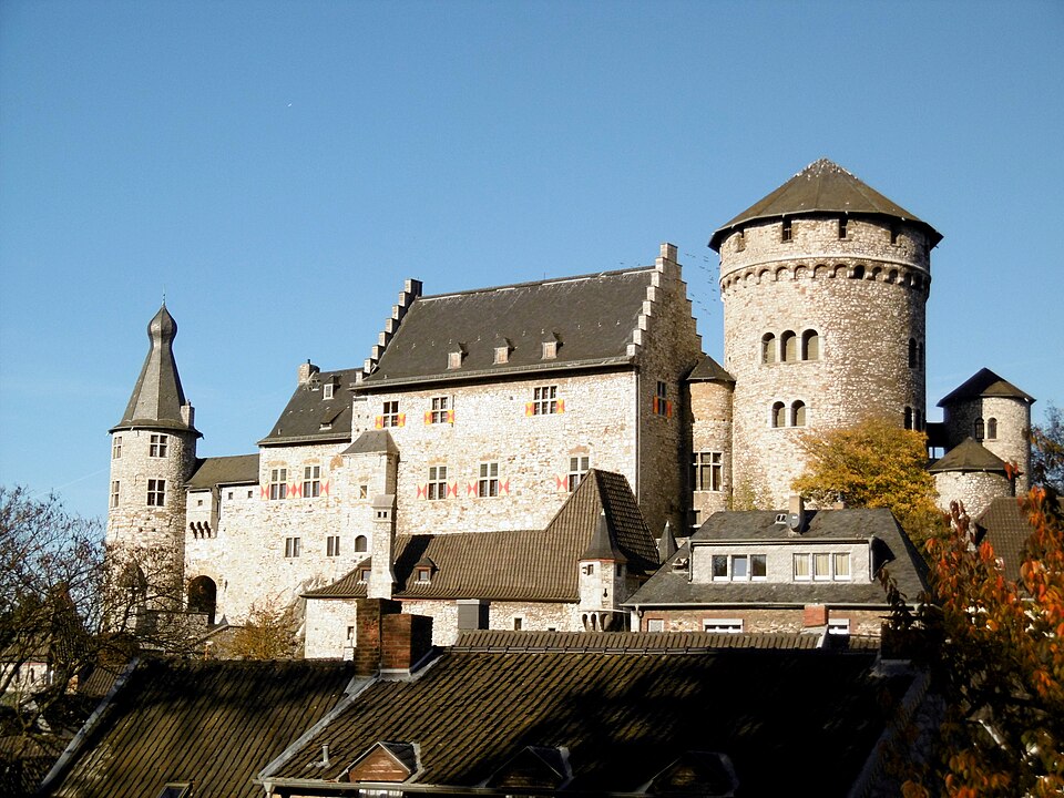 Dach-Fachbetriebe in Stolberg (Rheinland): Burg
