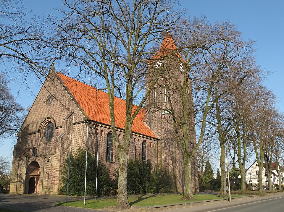 Dach-Fachbetriebe in Südlohn: Oeding, die Sankt Jakobskirche – Foto: Michielverbeek Dach-Fachbetriebe in Südlohn: Oeding, die Sankt Jakobskirche