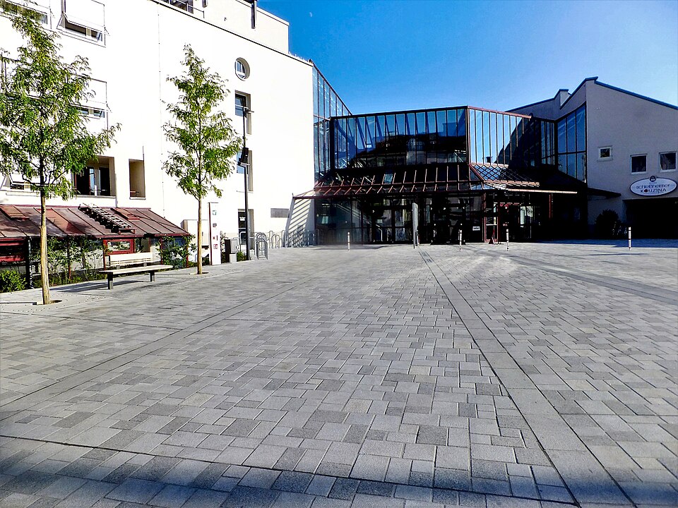 Dach-Fachbetriebe in Unterschleißheim: Rathaus