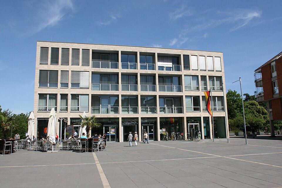 Dach-Fachbetriebe in Viersen: Rathausmarkt, Stadthaus