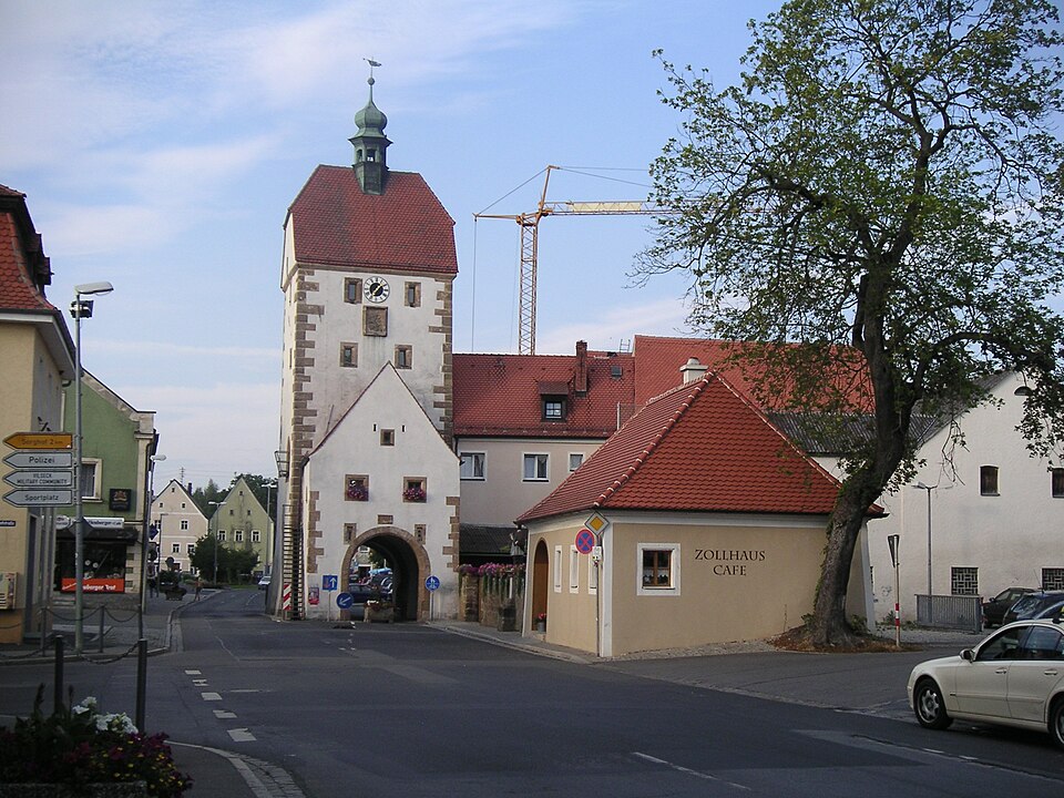 Dach-Fachbetriebe in Vilseck: Stadtansicht – Foto: Oxensepp at German Wikipedia Dach-Fachbetriebe in Vilseck: Stadtansicht