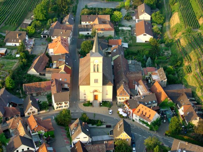 Dach-Fachbetriebe in Vogtsburg: Luftbild