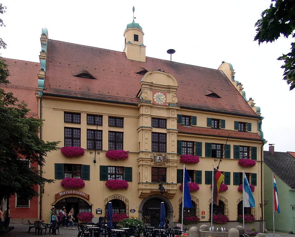 Dach-Fachbetriebe in Vohenstrauß: Rathaus