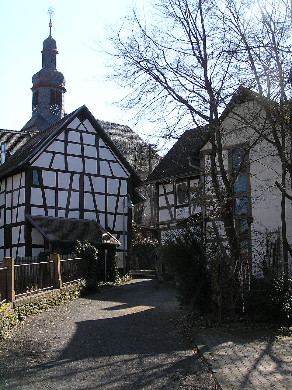 Dach-Fachbetriebe in Waldems: Esch Kirchgasse