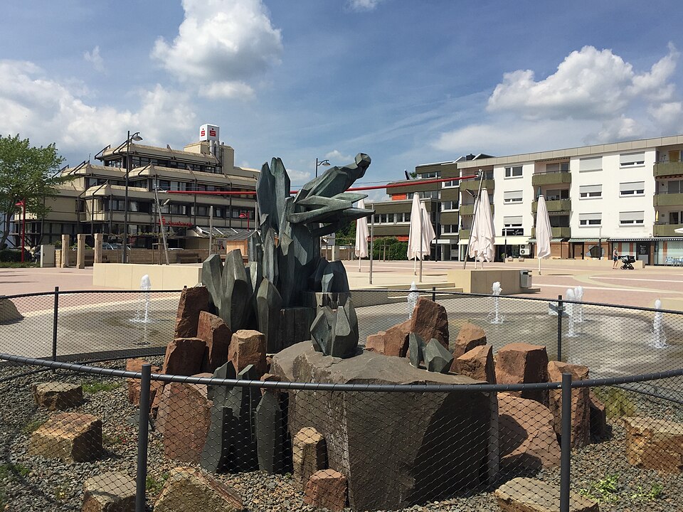 Dach-Fachbetriebe in Waldmohr: Marktbrunnen – Foto: Emeritus Dach-Fachbetriebe in Waldmohr: Marktbrunnen