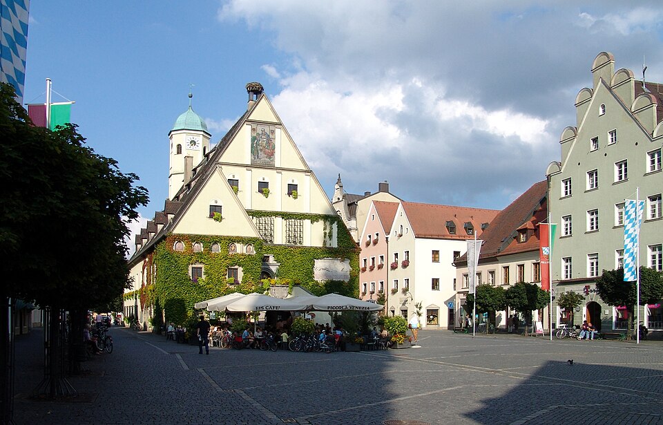 Dach-Fachbetriebe in Weiden in der Oberpfalz: Altes Rathaus