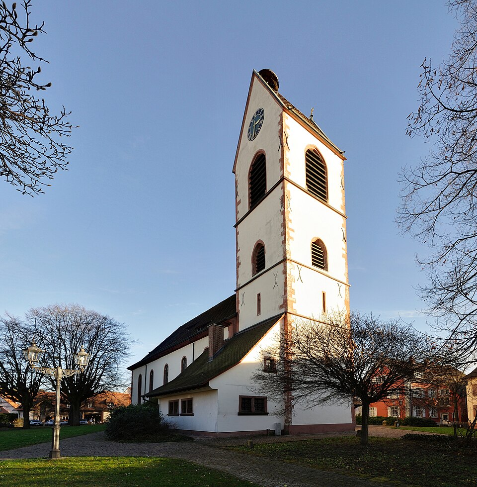Dach-Fachbetriebe in Weil am Rhein: Kirche – Foto: Taxiarchos228 Dach-Fachbetriebe in Weil am Rhein: Kirche