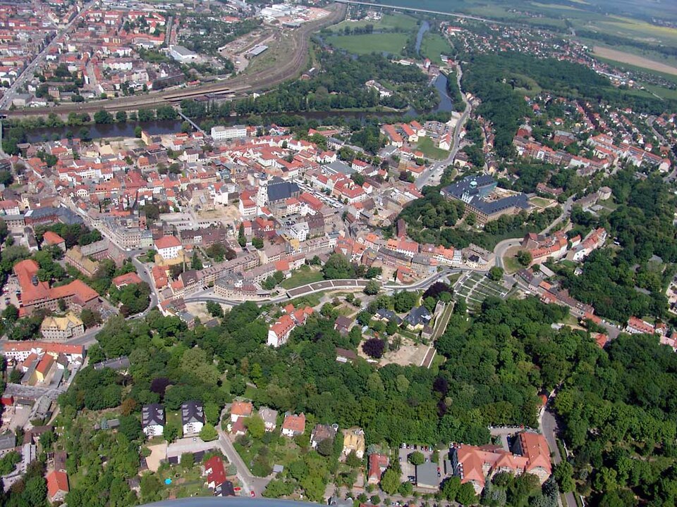 Dach-Fachbetriebe in Weißenfels: Luftbild – Foto: Ralf-Rainer Hoffmann Dach-Fachbetriebe in Weißenfels: Luftbild