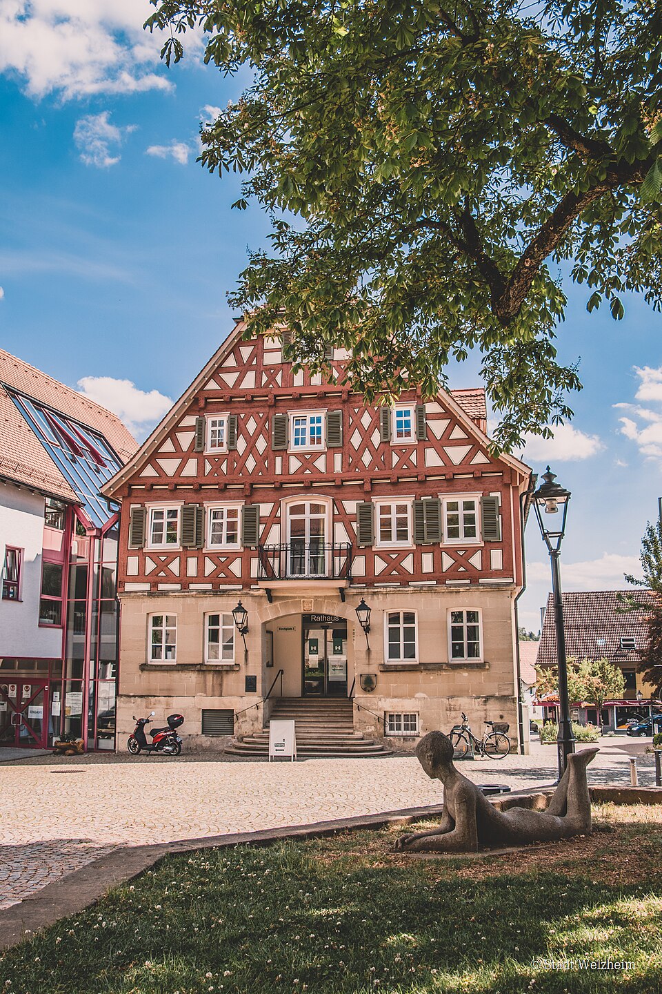 Dach-Fachbetriebe in Welzheim: Welzheimer Rathaus – Foto: Stadt Welzheim Dach-Fachbetriebe in Welzheim: Welzheimer Rathaus