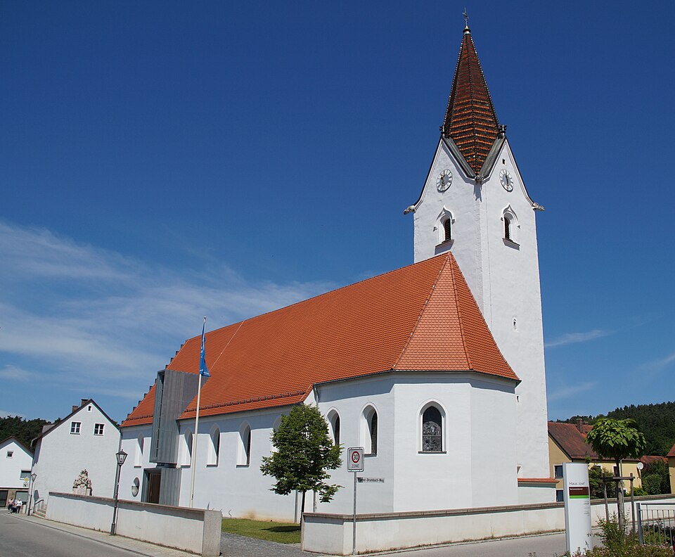 Dach-Fachbetriebe in Wenzenbach: Stadtansicht – Foto: Johanning Dach-Fachbetriebe in Wenzenbach: Stadtansicht