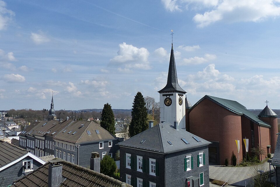 Dach-Fachbetriebe in Wermelskirchen: Katholische Kirche