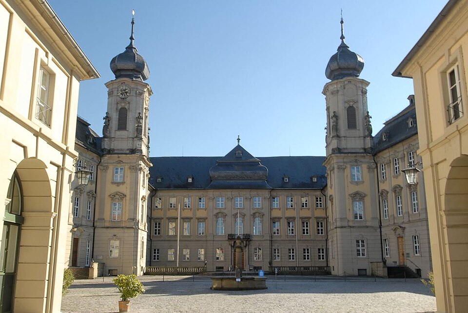 Dach-Fachbetriebe in Werneck: Schloss