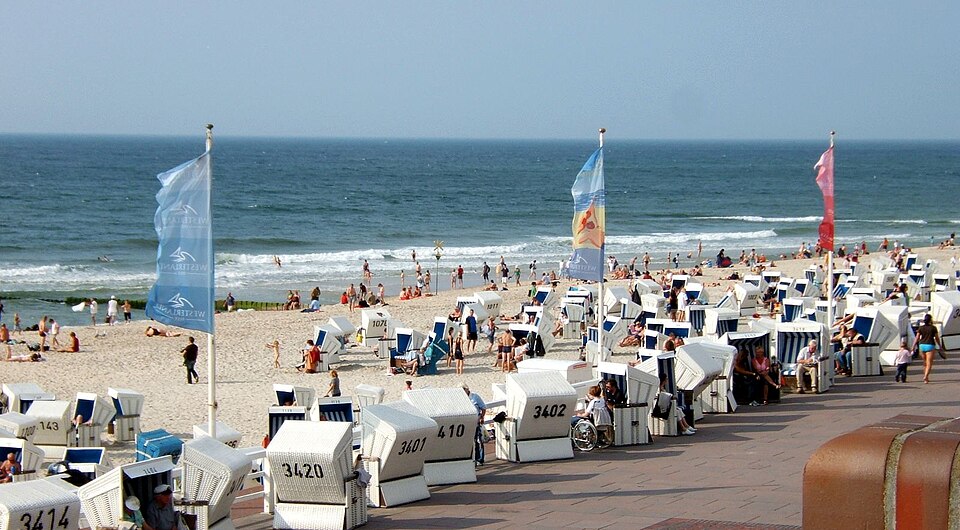 Dach-Fachbetriebe in Westerland: Stadtansicht – Foto: Toksave Dach-Fachbetriebe in Westerland: Stadtansicht