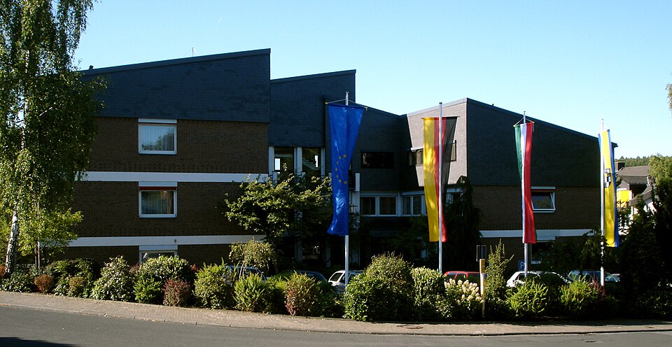 Dach-Fachbetriebe in Wilnsdorf: Rathaus