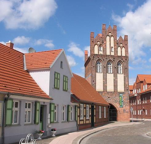 Dach-Fachbetriebe in Wittenberge: Stadtansicht – Foto: User Lienhard Schulz on de.wikipedia Dach-Fachbetriebe in Wittenberge: Stadtansicht