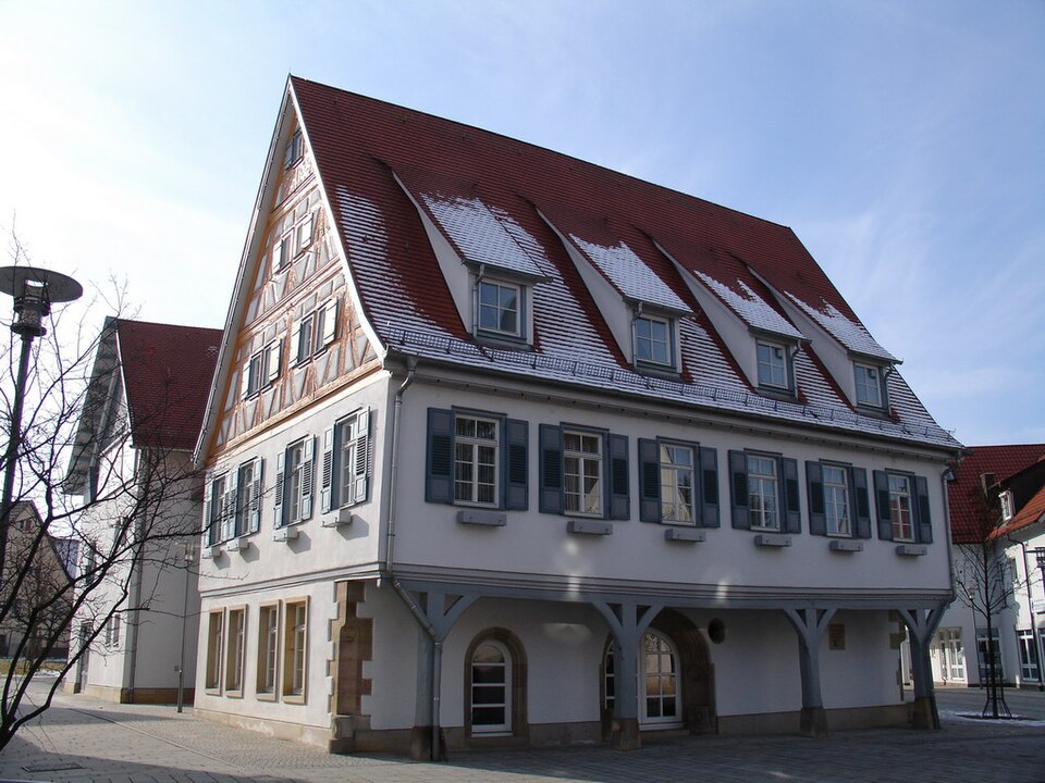 Dach-Fachbetriebe in Wolfschlugen: Rathaus