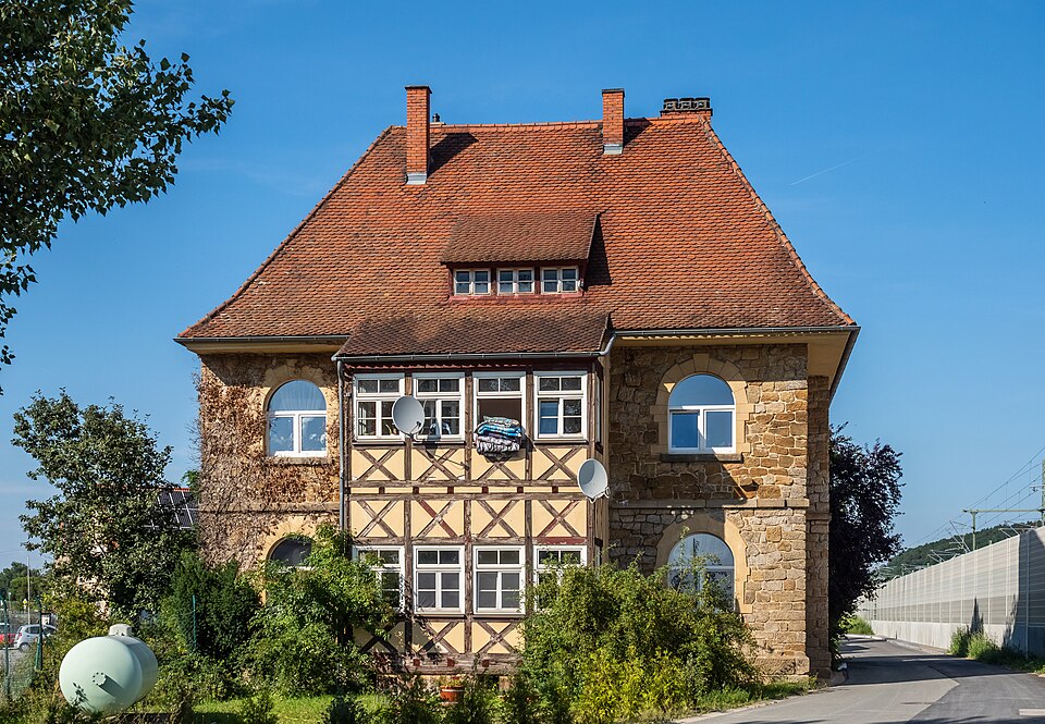 Dach-Fachbetriebe in Zapfendorf: Haus – Foto: Ermell Dach-Fachbetriebe in Zapfendorf: Haus