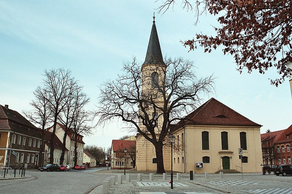 Dach-Fachbetriebe in Zossen: Dreifaltigkeitskirche – Foto: Dguendel Dach-Fachbetriebe in Zossen: Dreifaltigkeitskirche